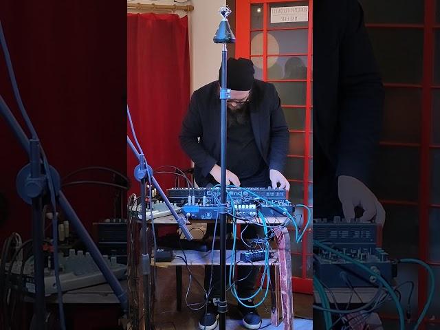 Дм.Озерский поэт, Ник.Бичан шумы, Ник.Рубанов саксофон #spb #russia #avantgarde #noise #спб #россия