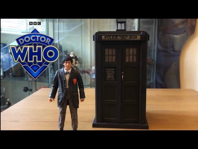 Doctor Who The War Games Second Doctor & Tardis figure set Review