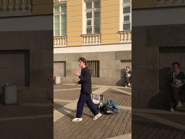 Поэзия на дворцовой #делобыловпитере #жизнь #питер я#прогулка #лето #поэзия #шекспир #мысли #мы