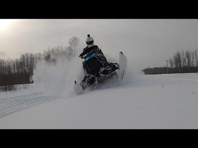 Snowstorm Ditch Banging!! Polaris IQR 600R