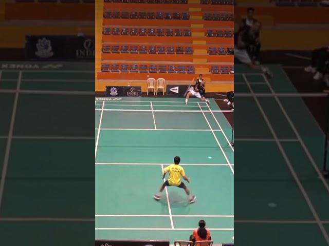 Pulling off the Axelsen shot