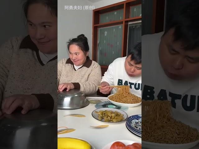 My stingy husband secretly hid the braised pork, but he couldn't eat it, so I ate it instead #funny