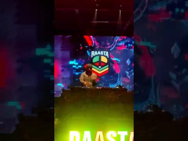 Our tutor performing at Raasta Hyderabad. #djinstitute #djacademy #dj