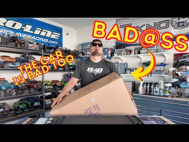 THE BADDEST RC CAR YOU CAN BUY? | Traxxas Xmaxx 8S Belted