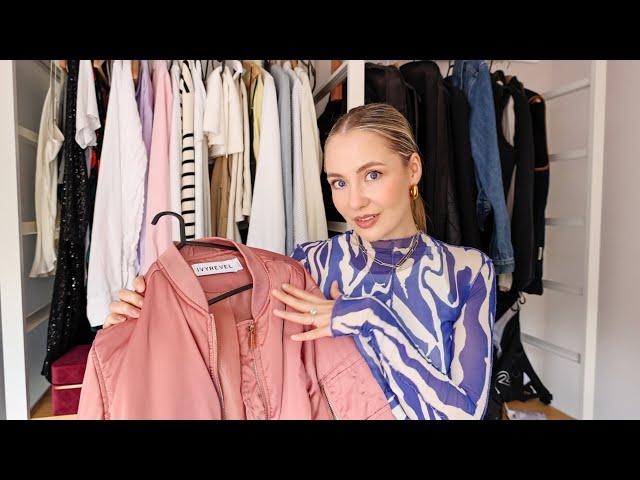 Closet Clear Out | DECLUTTERING before moving | Monika Cioch