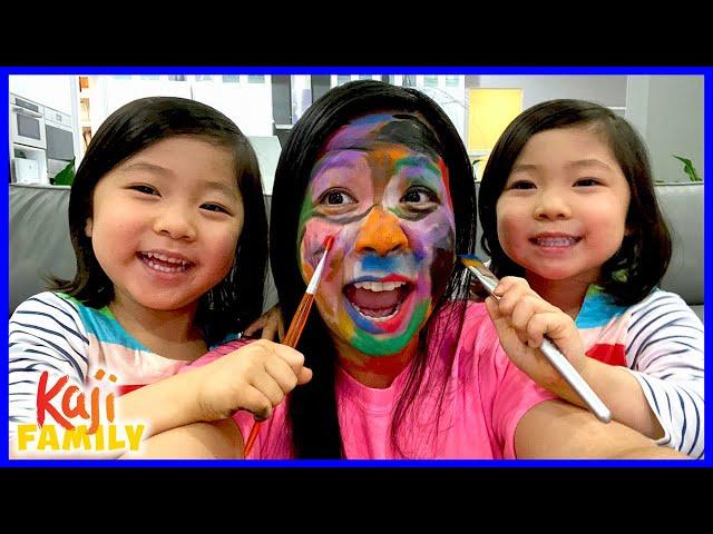 Kids Do Mommy's Make-Up Challenge with Emma and Kate!