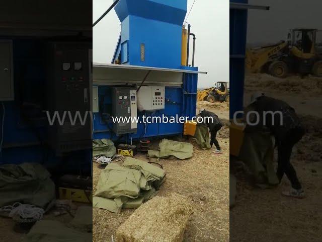 30KG AT/Alfalfa Baling and Bagging Machine, OAT/Alfalfa/Wheat straw / rice straw/corn silage BALER