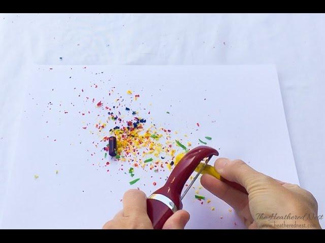 Melted Crayon Art DIY Christmas Ornaments 