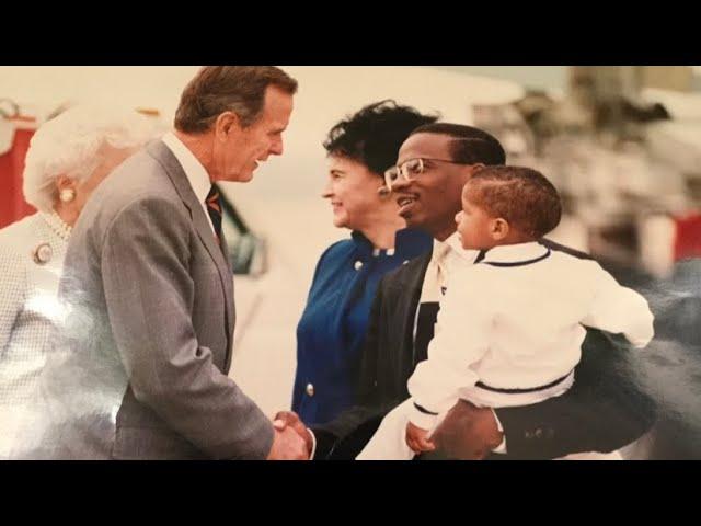 Nasik Emmanuel Shahid Watson Avraham and President George Bush. “Sixth Point Of Lights”