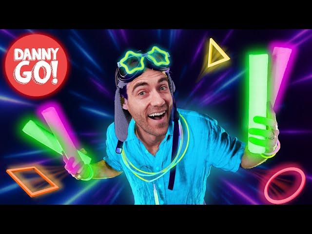 "Glow in the Dark Shapes Dance!"️🟩 🟣 Glow Sticks Brain Break | Danny Go! Songs for Kids