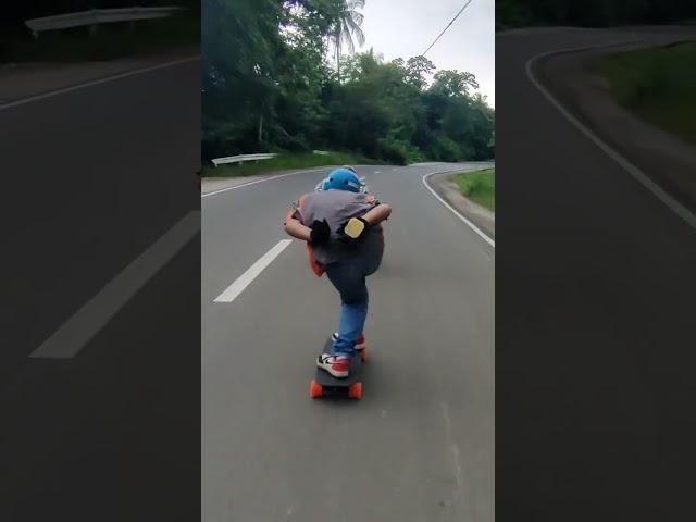 Open road Mondays #downhillskateboarding #longboard #fyp