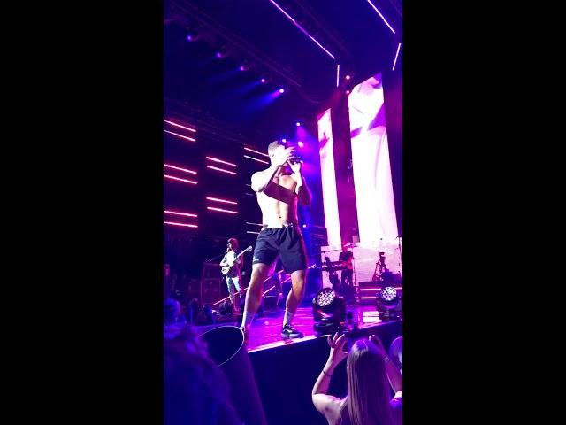 ***SHIRTLESS Dan Reynolds***WHATEVER IT TAKES/Imagine Dragons/St. Louis 06-11-18