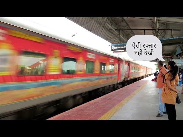 Father And Daughter Fully SHOCKED And SCARED After Seeing Speed Of Rajdhani At Bhabhua Road!