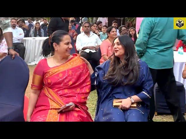 Ramya Meets Ashwini Puneeth Rajkumar At Awards Function | Chandanavana Critics Awards | Appu Wife