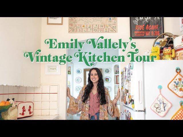 Vintage Kitchen Tour | Emily Vallely-Pertzborn's Vintage Apartment