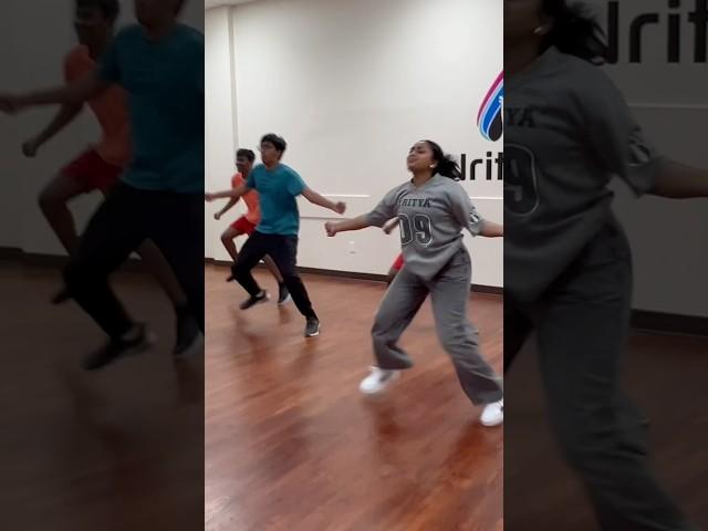 Groove n improve . #bollywooddancestudio #dance #bollywooddance