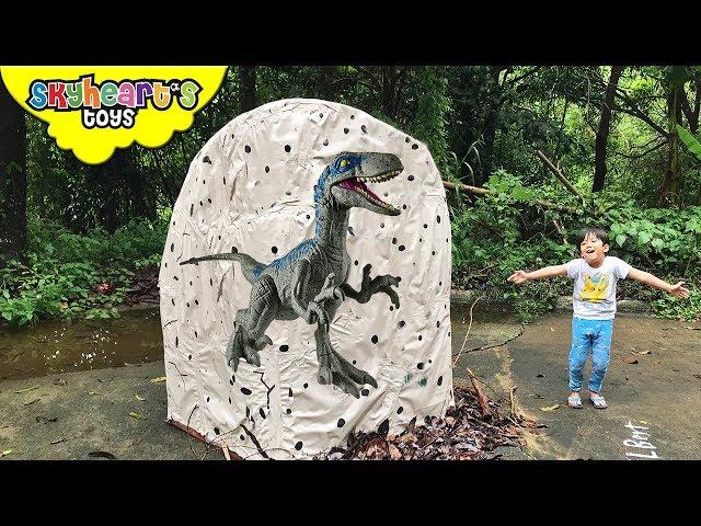 GIANT Jurassic World Egg with 1,000 TOYS!!! Skyheart opens biggest egg with dinosaurs for kids