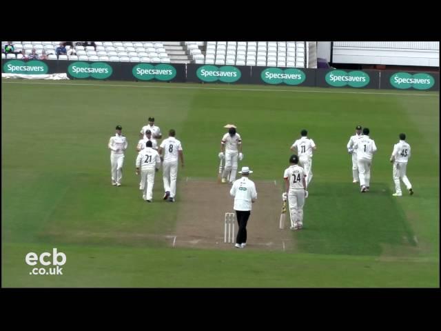 Honours even at Trent Bridge, Nottinghamshire v Lancashire, Day One