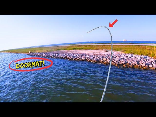 Dauphin Island Flounder Fishing! I Finally found the ONE FISH I was looking for! Rocks=Big Flounder