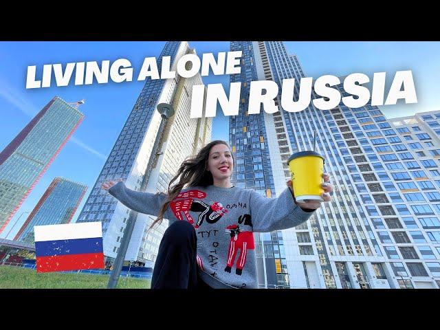 REAL LIFE IN MOSCOW WITH A RUSSIAN GIRL 