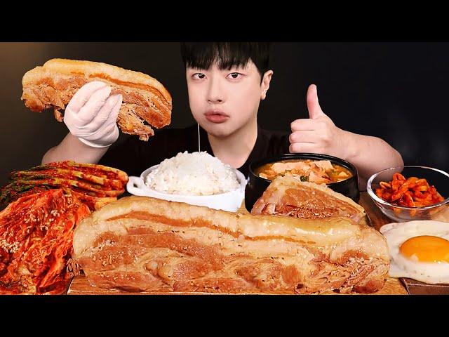 SUB)Tender King Whole Pork Belly with Kimchi Mukbang asmr | Korean House Dish with Soy Bean Soup