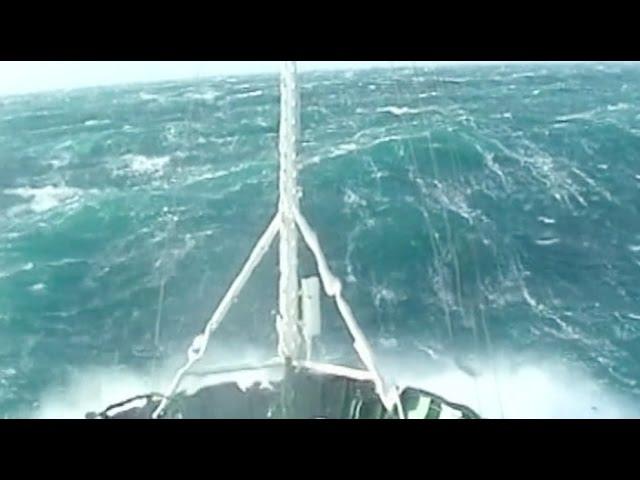 Rogue Wave Hits Ship in Storm Force 12 ! Massive !