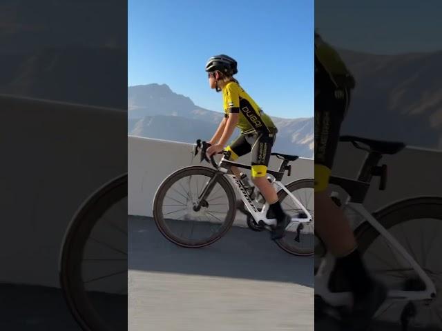 Jebel Jais - 24km climb with 1400m elevation with Cyclist Martin. Road cycling in the UAE mountains