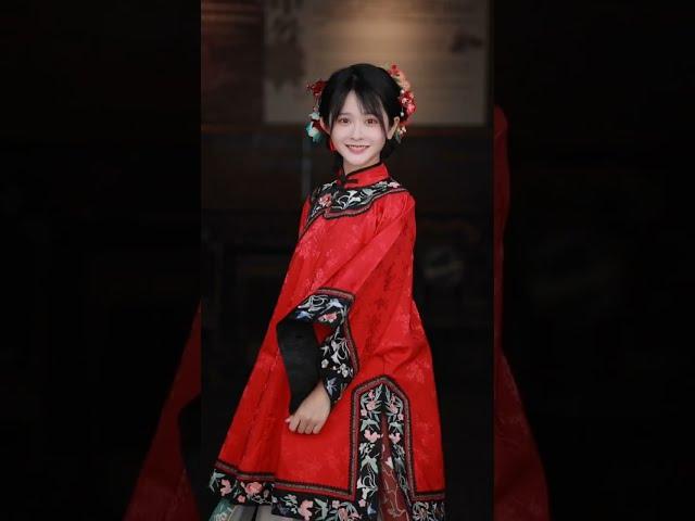 China Yang Fuyu- 杨馥羽- Dương Phức Vũ//