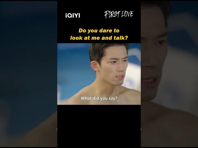 Lu Wanwan talks to Ren Chu with a loudspeaker #FirstLove #TianXiwei #WangXingyue #iQIYI