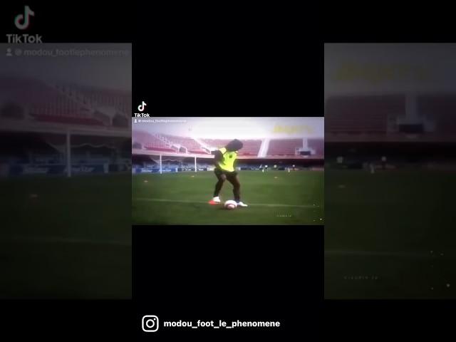 Vs Ronaldinho ️️ #reels #soccer #tendance #viral #football #goviral #comedia #film