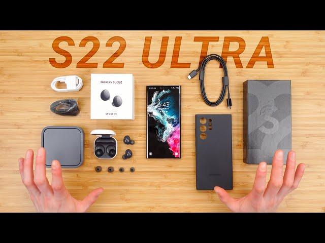 Galaxy S22 Ultra Unboxing - What's In The Box!