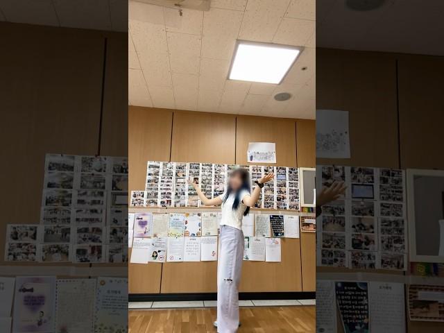 사춘기가 온 과묵한 6학년은, 선생님이 발표를 시켜도 아무도 손을 안 든다지...? #meovv #handsup