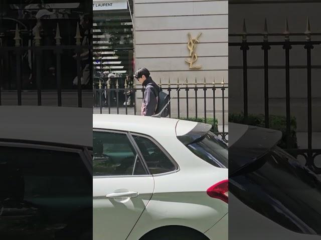 Cha Eunwoo 차은우 [ASTRO] walking on Avenue Montaigne in Paris - 22.06.2024