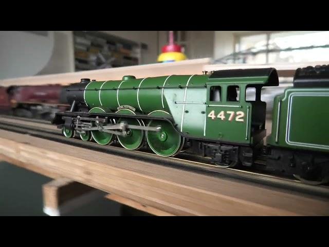 First rounds with LMS "Duches" mail trainset and Flying Scotsman w/ 3 teak LNER coaches.