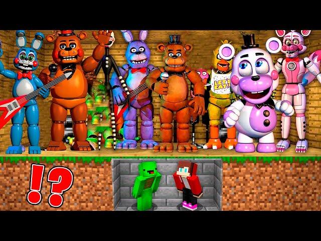 JJ and Mikey HIDE From Scary FNAF Animatronics in Minecraft Five Nights At Freddy's Challenge Maizen