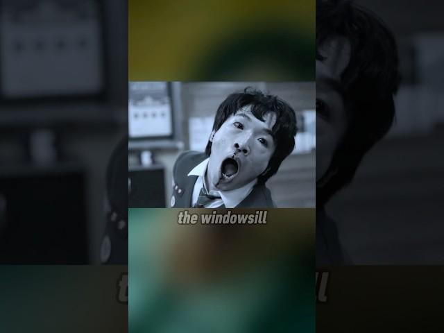 The girl smeared zombie blood onto her classmate’s wound.