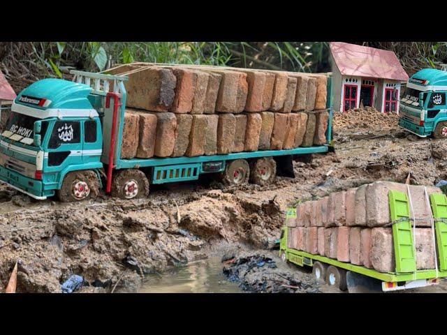 LANGSIR BATU BATA ke DESA TERPECIL/PELOSOK HUTAN. Rc fuso super geret. Hino 500 tronron