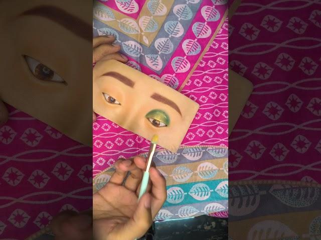 # green and golden colour combination eye makeup
