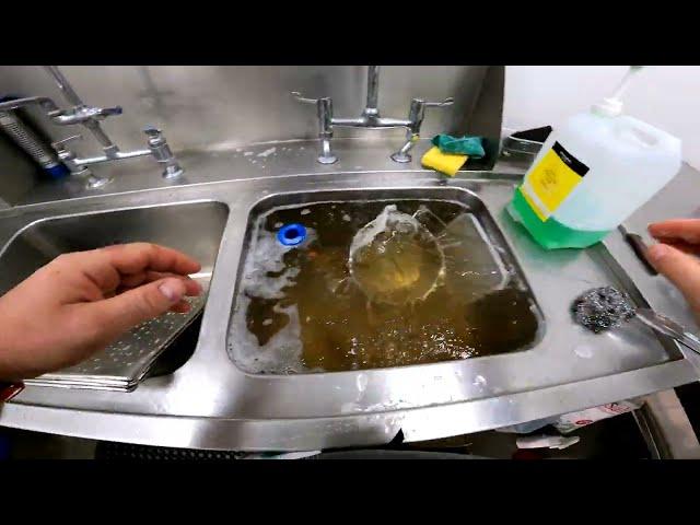 Today I'ave been mostly washing dishes! POV kitchen porter action 