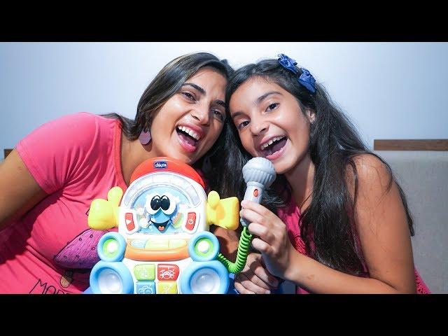 Challenge Create a Song - Yasmin Verissimo - Robob toy from Chicco