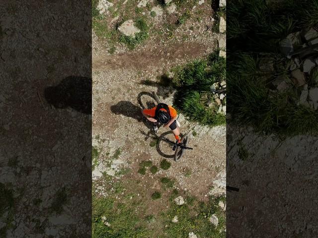 Cattura ogni uscita in bici con HOVERAir