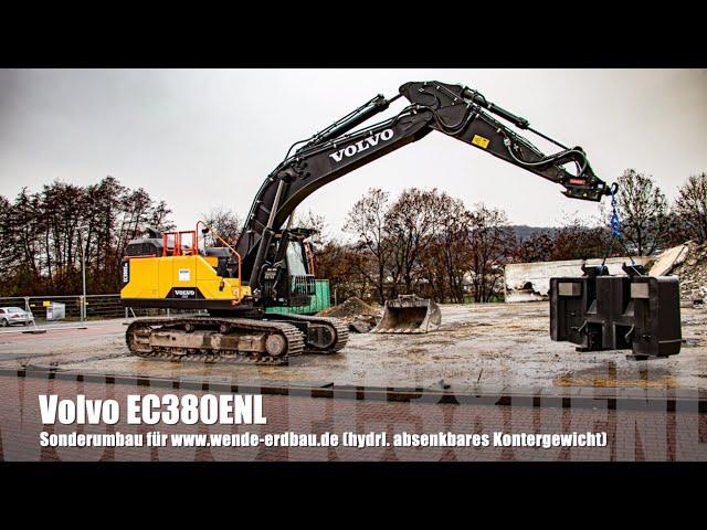 Volvo EC380ENL mit hydrl. absenkbarem Kontergewicht.