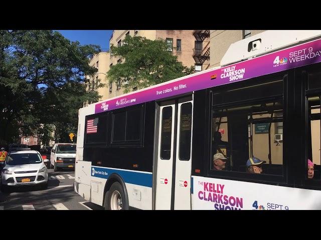 Old gen hybrid shuttle bus for the A train at 181 street