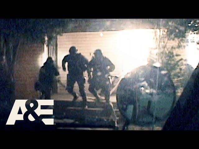 Dallas SWAT: "Dry Hole" Raid - House Torn Apart, Nothing Found & No Arrests Made | A&E