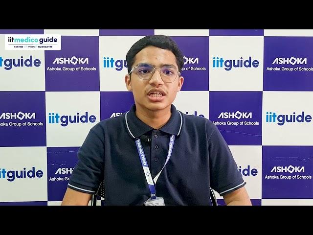 PODAR INTERNATIONAL SCHOOL students choosing IIT MEDICO Guide for JEE NEET Preparation.