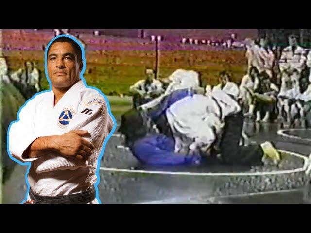 RARE Rickson Gracie Rolling With 50 People For 25 Minutes At A Seminar In Chicago 