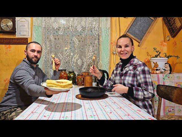 ПРОСТАЯ ДЕРЕВЕНСКАЯ ЖИЗНЬ В СТАРЕНЬКОМ ДЕДОВСКОМ ДОМИКЕ ВОЗЛЕ ЛЕСА!
