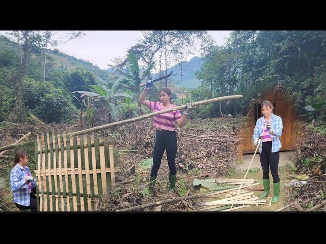 Build bamboo gates and make fences from wooden stakes and netting to protect the garden