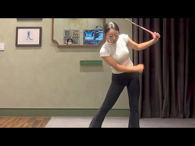 KLPGA Pro Kim Do-eun's Perfect Lower Body Rotation! Golf Swing!