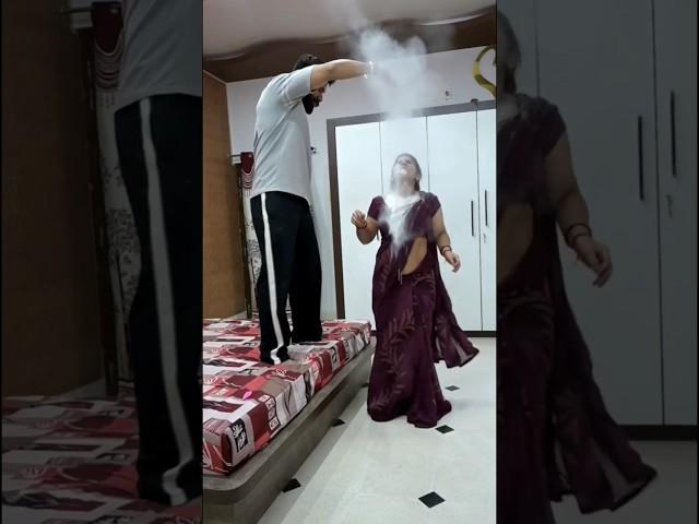 Husband and wife baloon game seataigal  Unexpected fun #baloon #cheating #husbandwifecomedy #shorts